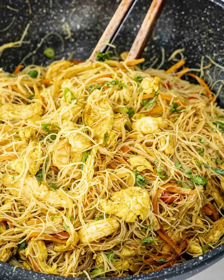 Step-by-Step: How to Make Singapore Noodles